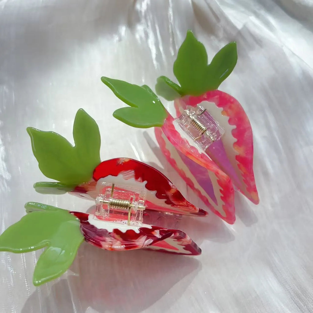 Handmade strawberry hairpin for girls in red pastoral style with fruit decoration