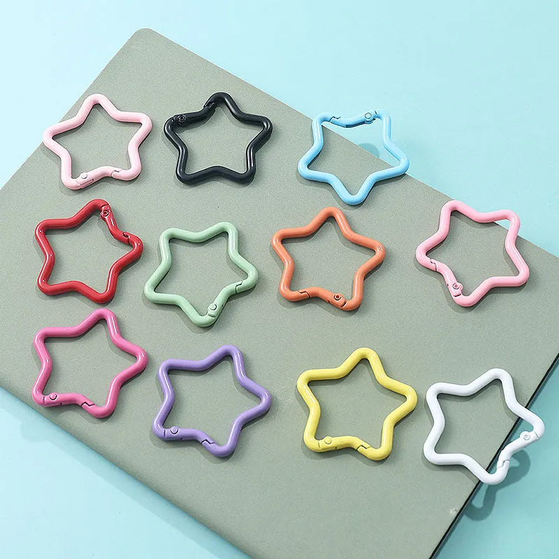 Zinc alloy five-pointed star keychain in various colour options for backpack decoration
