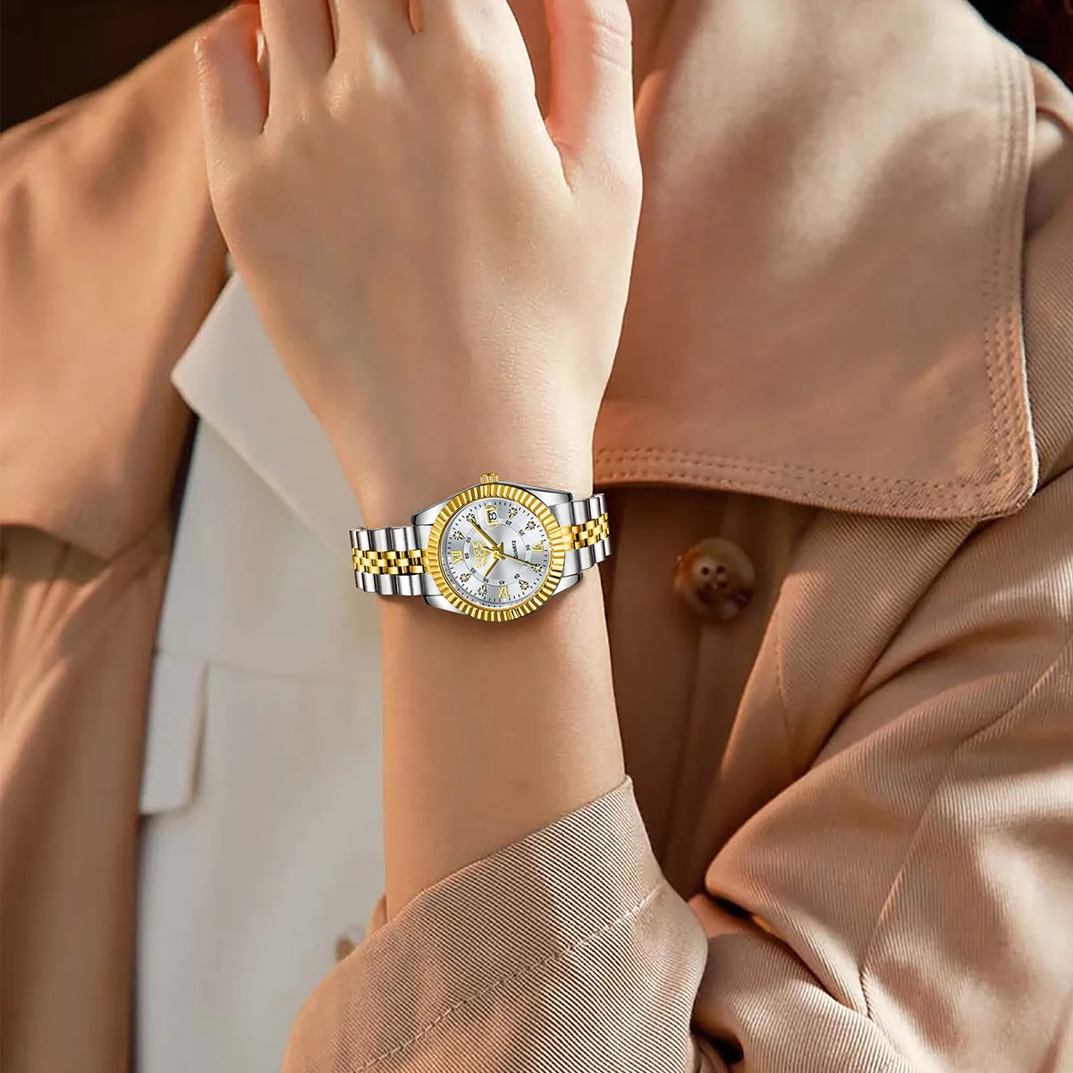 Waterproof quartz fashion watch with 10mm thickness in gold and silver colour options