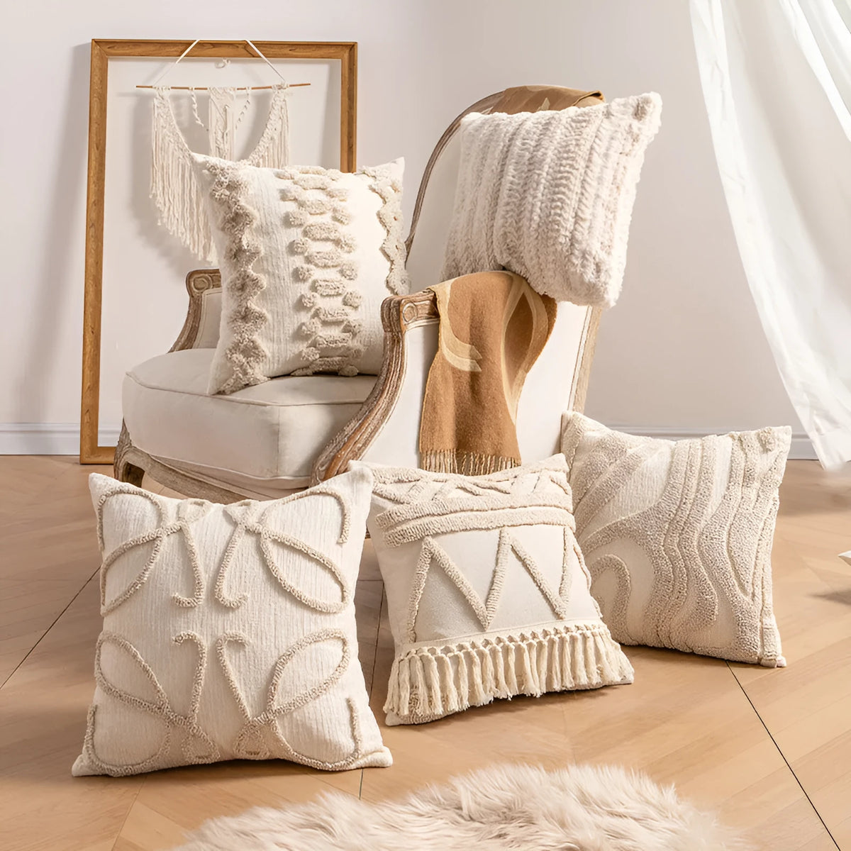 Knitted pillow cover with tassel trim and printed pattern options in 45x45cm or 30x50cm sizes