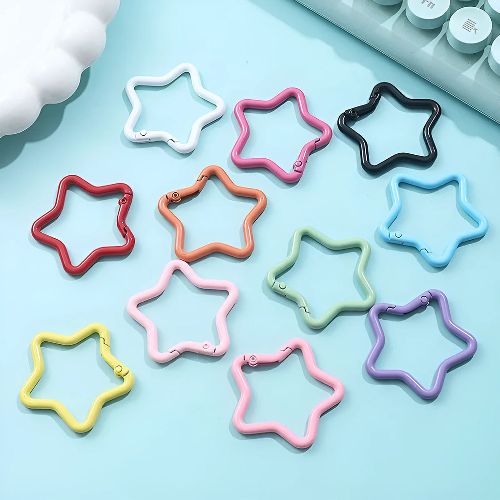 Zinc alloy five-pointed star keychain in various colour options for backpack decoration