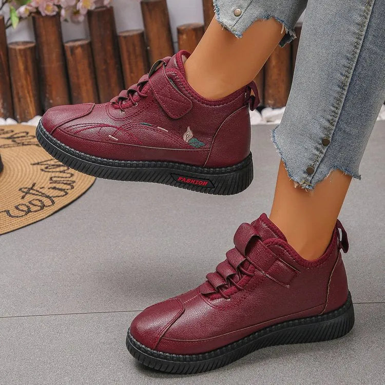 Women's black velvet cotton shoes with rubber sole and low-cut design