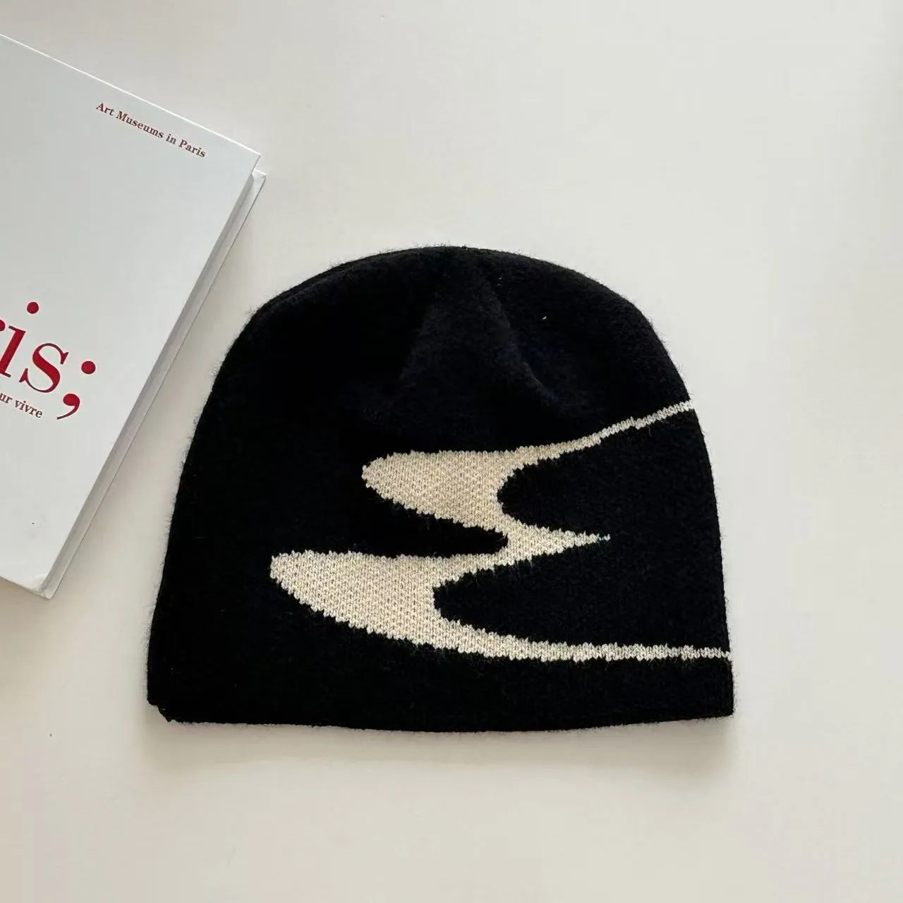 Acrylic knitted beanie hat for men and women in black, grey, or white, size M 56-58cm