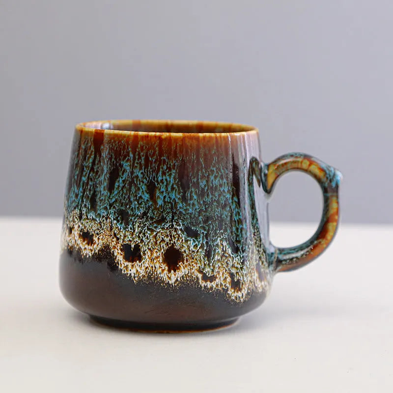 Large capacity retro style coffee mug in one of four colours, shown with dimensions of 8.5cm height and 8cm calibre.