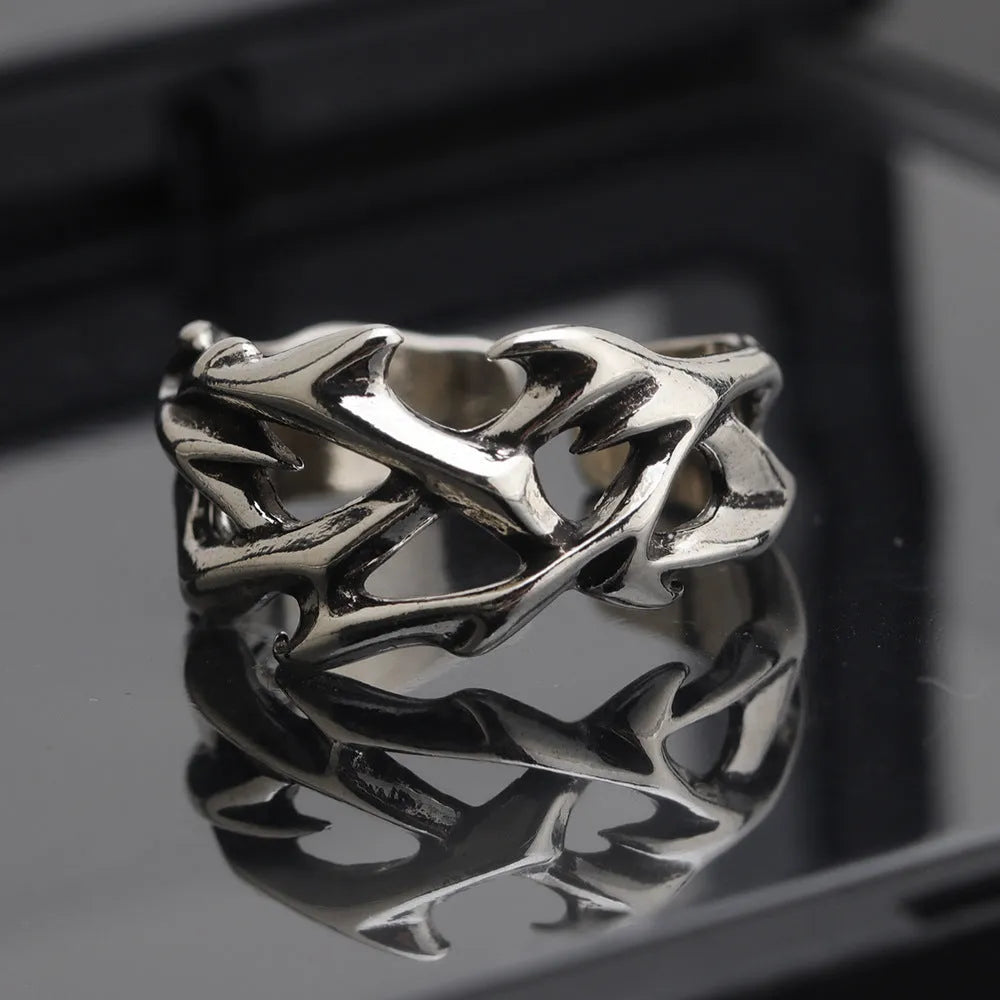 Copper adjustable ring with geometric thorn and flower design in J2150 colour