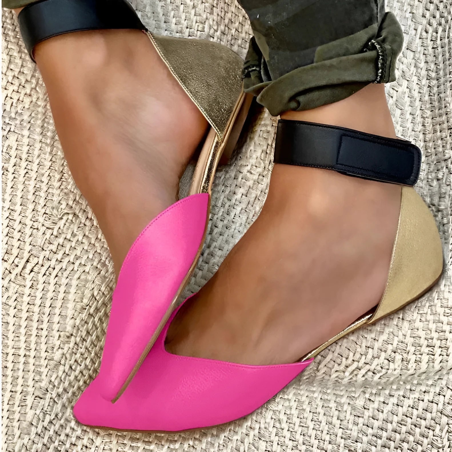 Women's flat sandals with velcro straps and a hollowed-out PU upper in a choice of colours