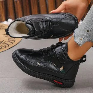 Women's black velvet cotton shoes with rubber sole and low-cut design