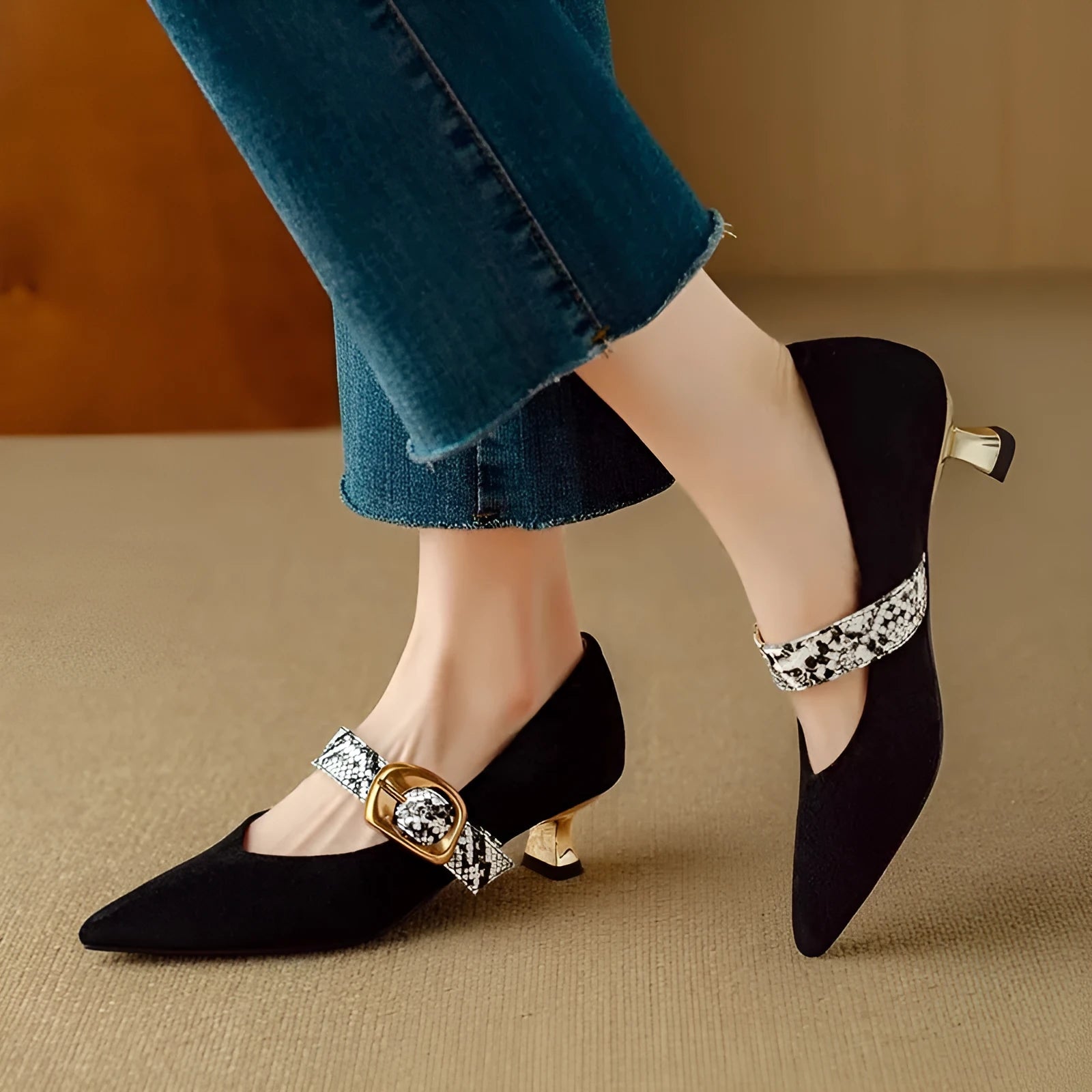 French point women's stiletto high heels with buckle closure in black colour