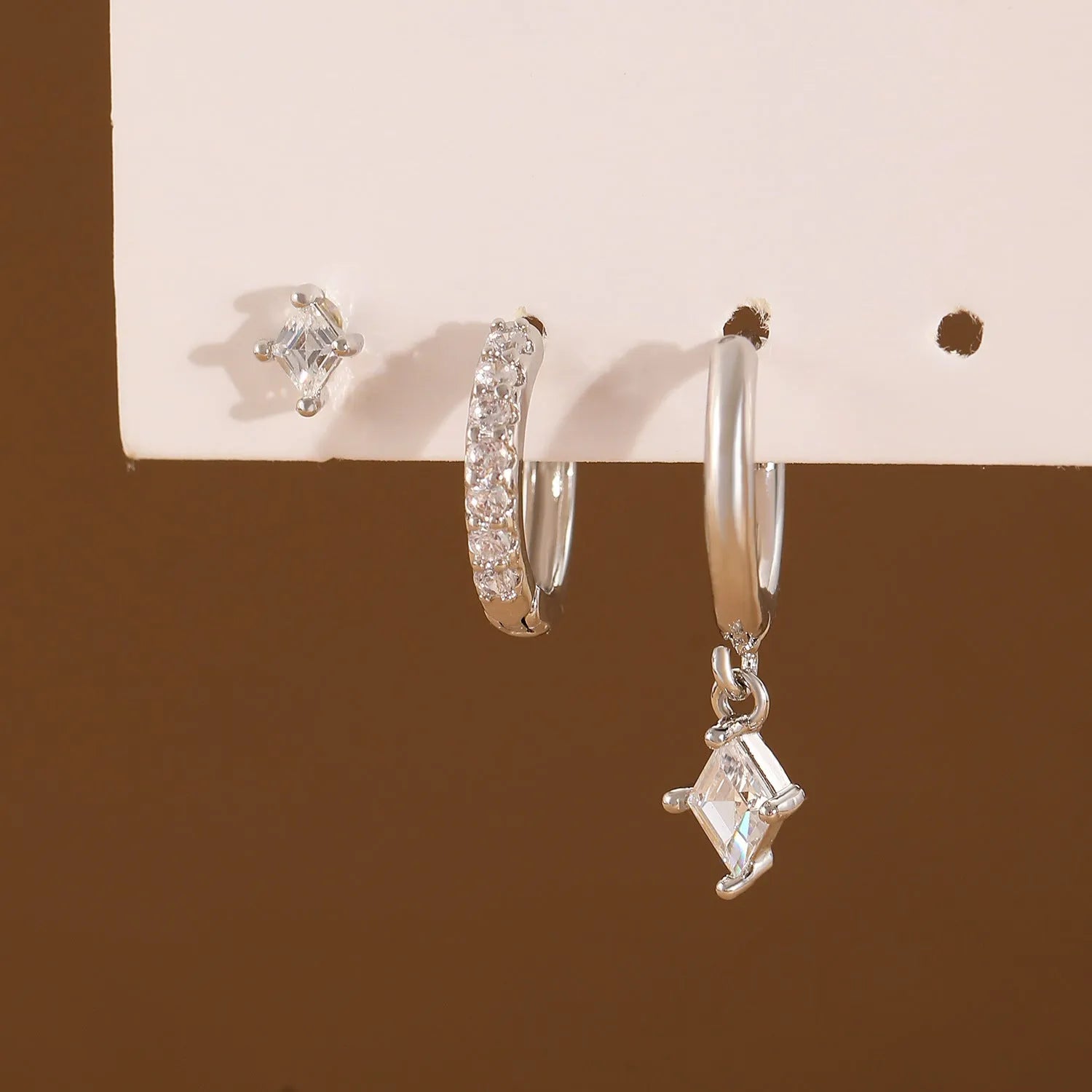Geometric ladies jewellery three-piece set with zircon stones in gold and white colour options