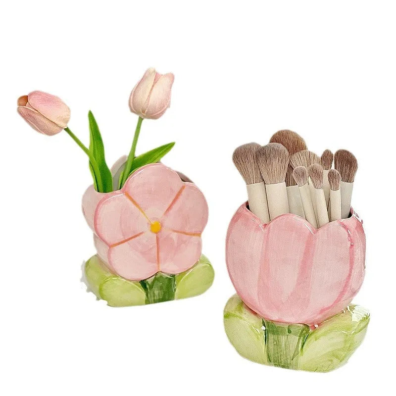 Ceramic flower pen holder storage box with floral pattern on desktop