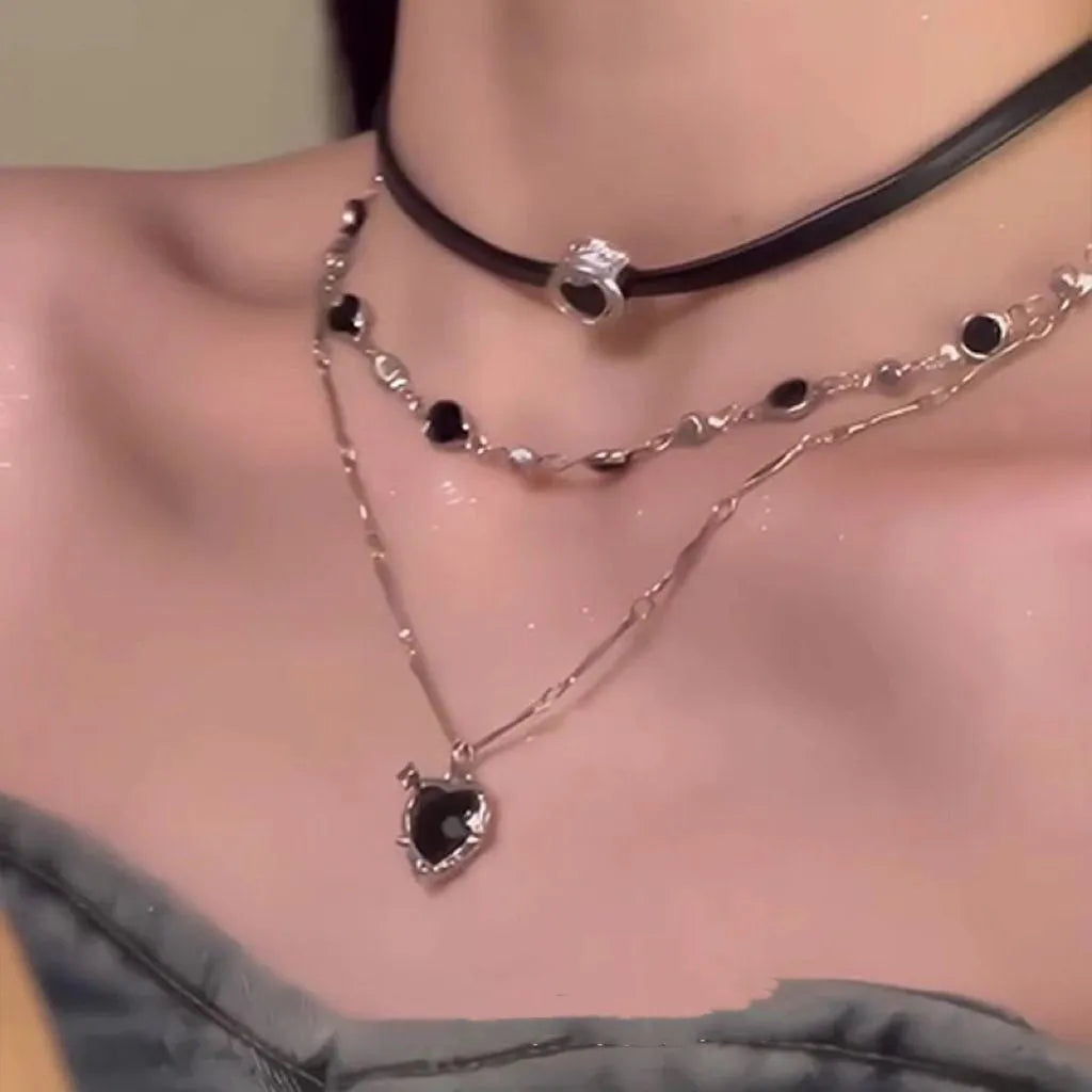 Women's multi-layer leather heart necklace with alloy pendant and artificial crystal on adjustable clavicle chain