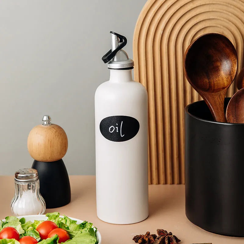 Ceramic kitchen oil pot with conical funnel for controlled pouring