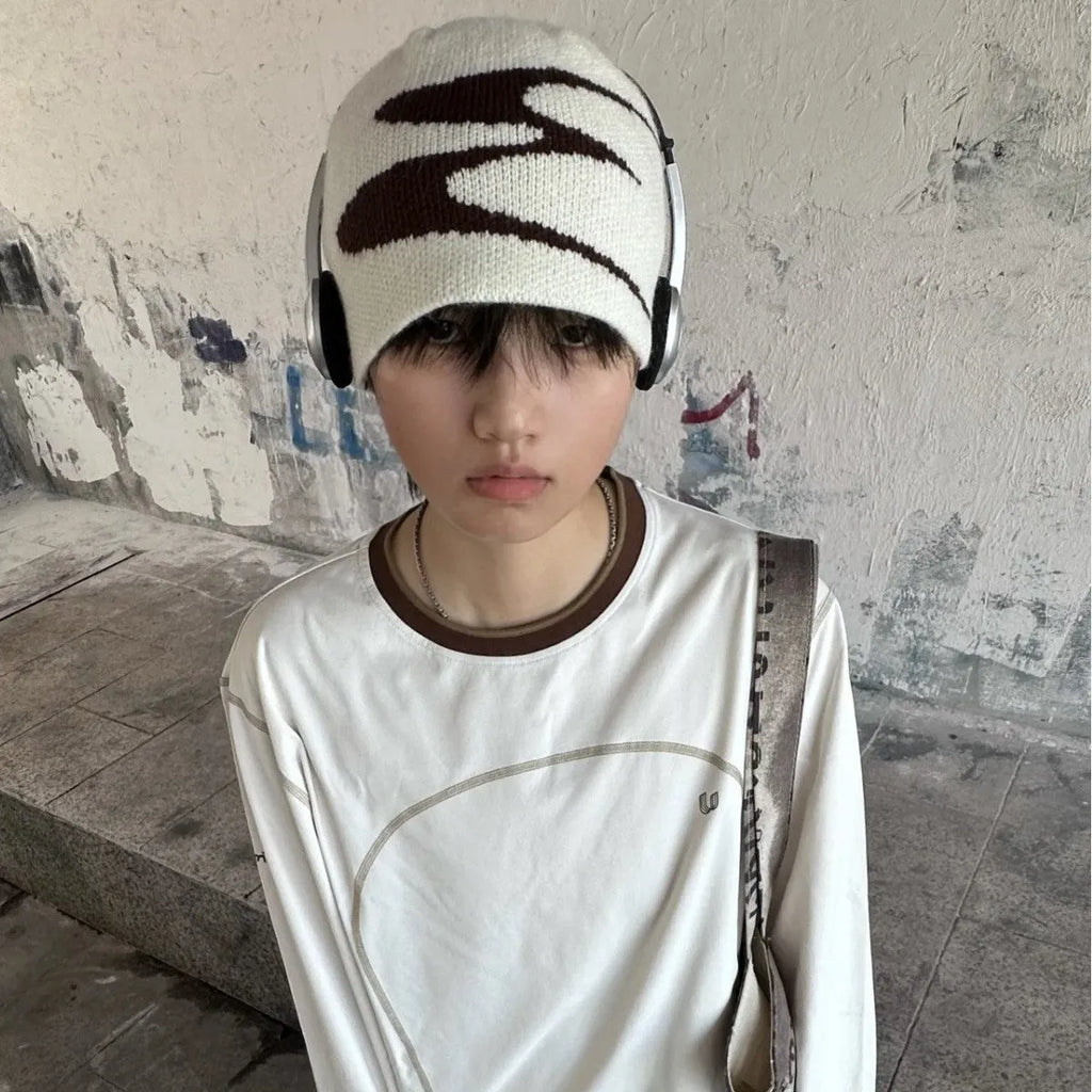 Acrylic knitted beanie hat for men and women in black, grey, or white, size M 56-58cm