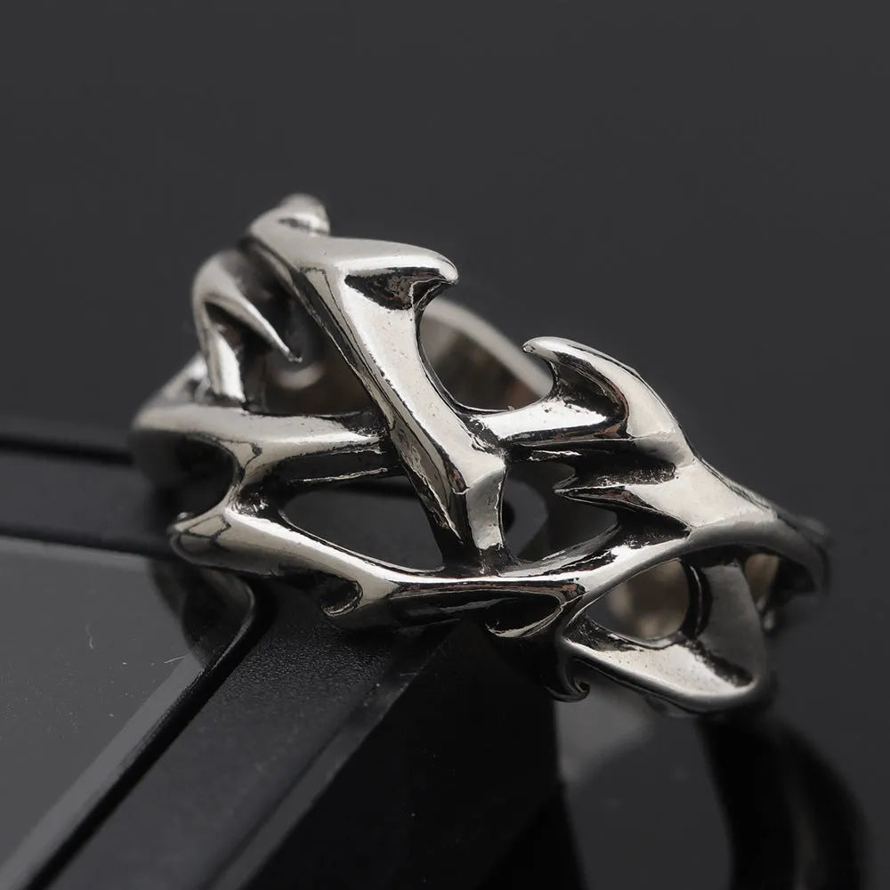 Copper adjustable ring with geometric thorn and flower design in J2150 colour