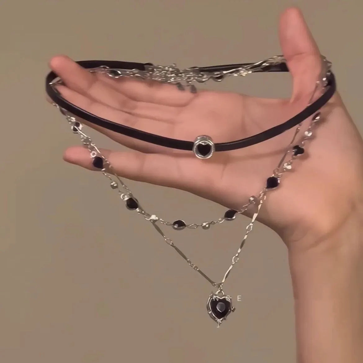 Women's multi-layer leather heart necklace with alloy pendant and artificial crystal on adjustable clavicle chain