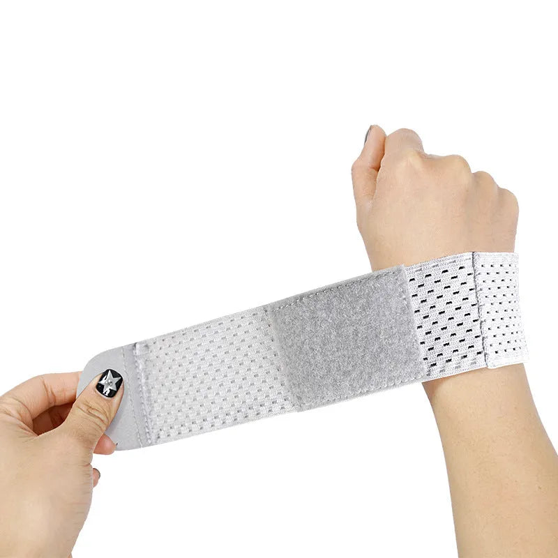 Athletic wristguard with elastic breathable construction for wrist protection during sports