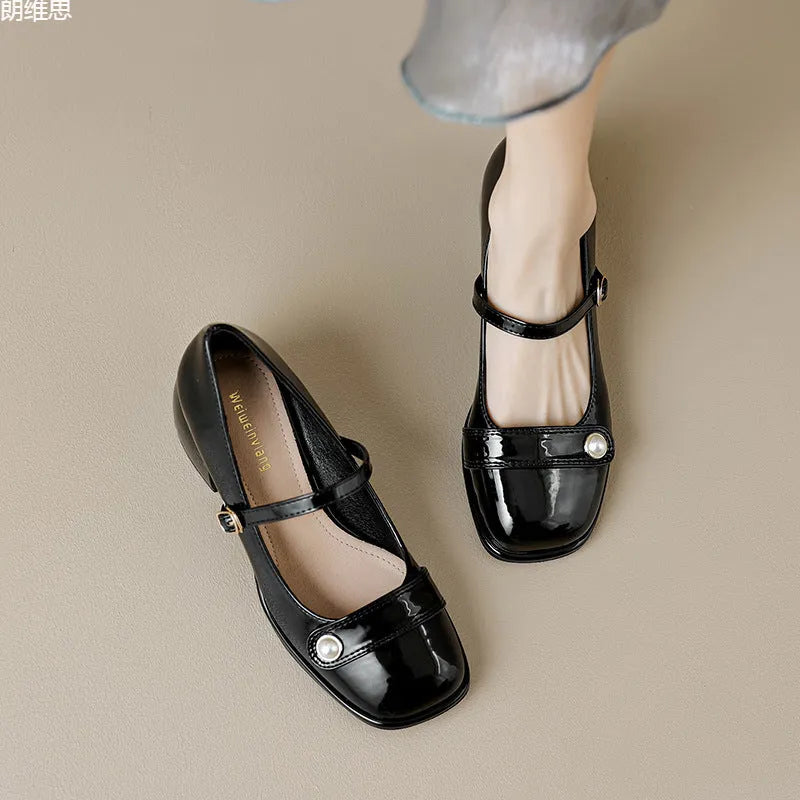 French style women's hiking shoes with chunky heel, square toe, and patent leather upper in apricot colour.