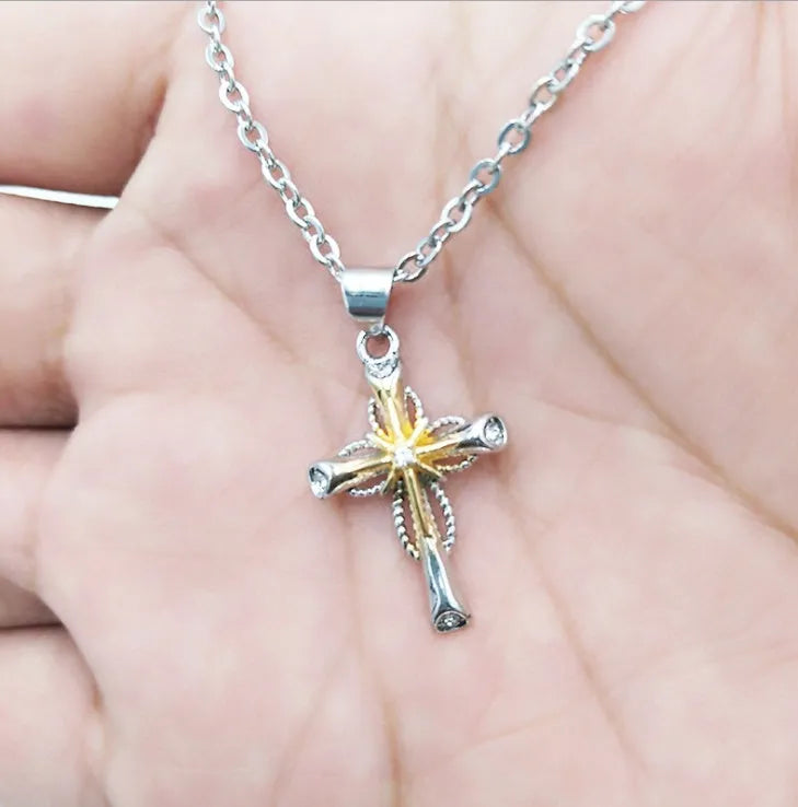 Octagonal star cross alloy pendant in silver tone on ring chain necklace, 22x15mm size