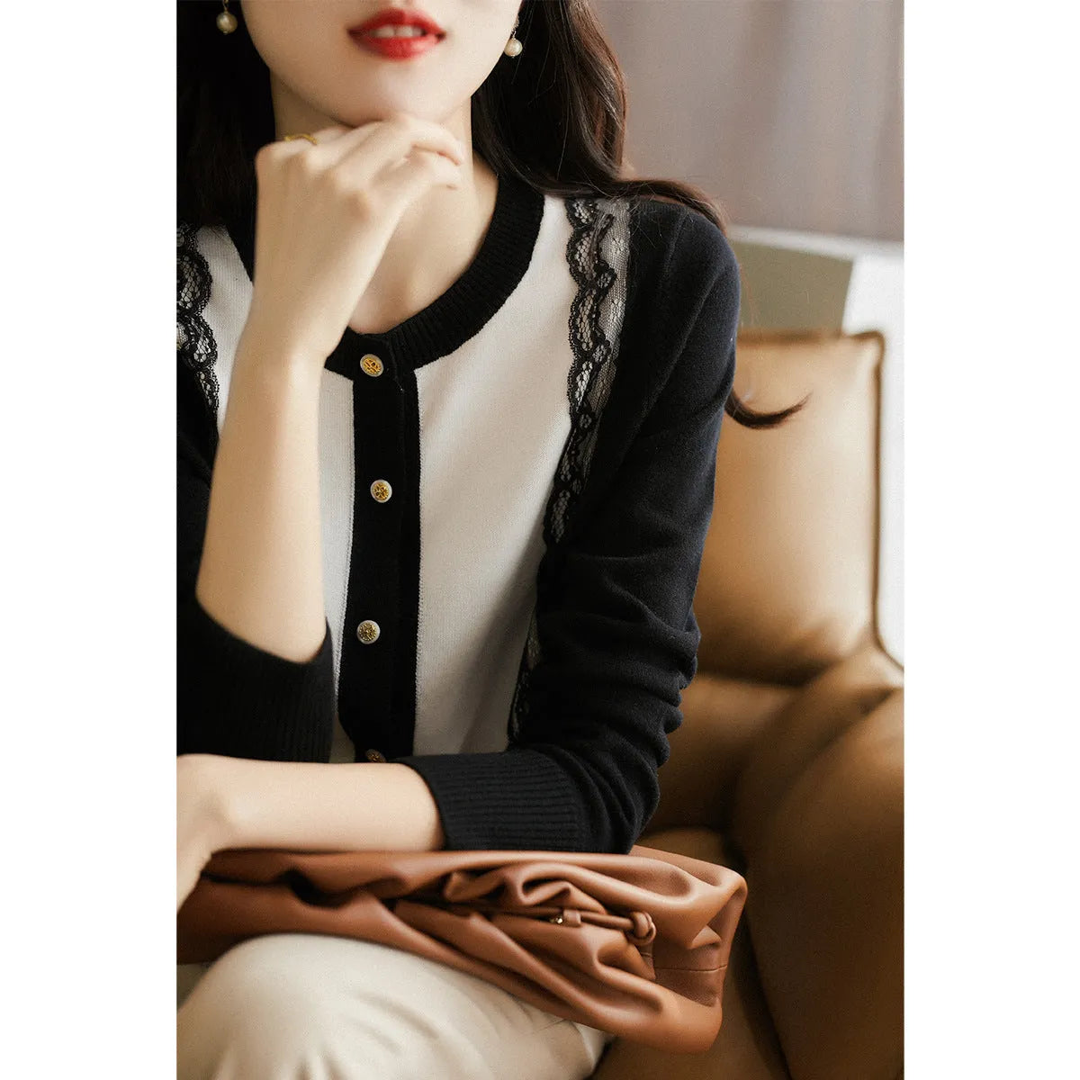 Women's slimming lace patchwork round neck knitted cardigan in picture colour, free size