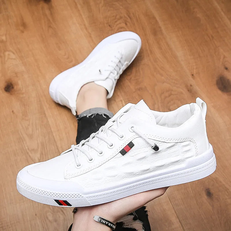White men's lace-up casual sneakers with round toe and rubber sole