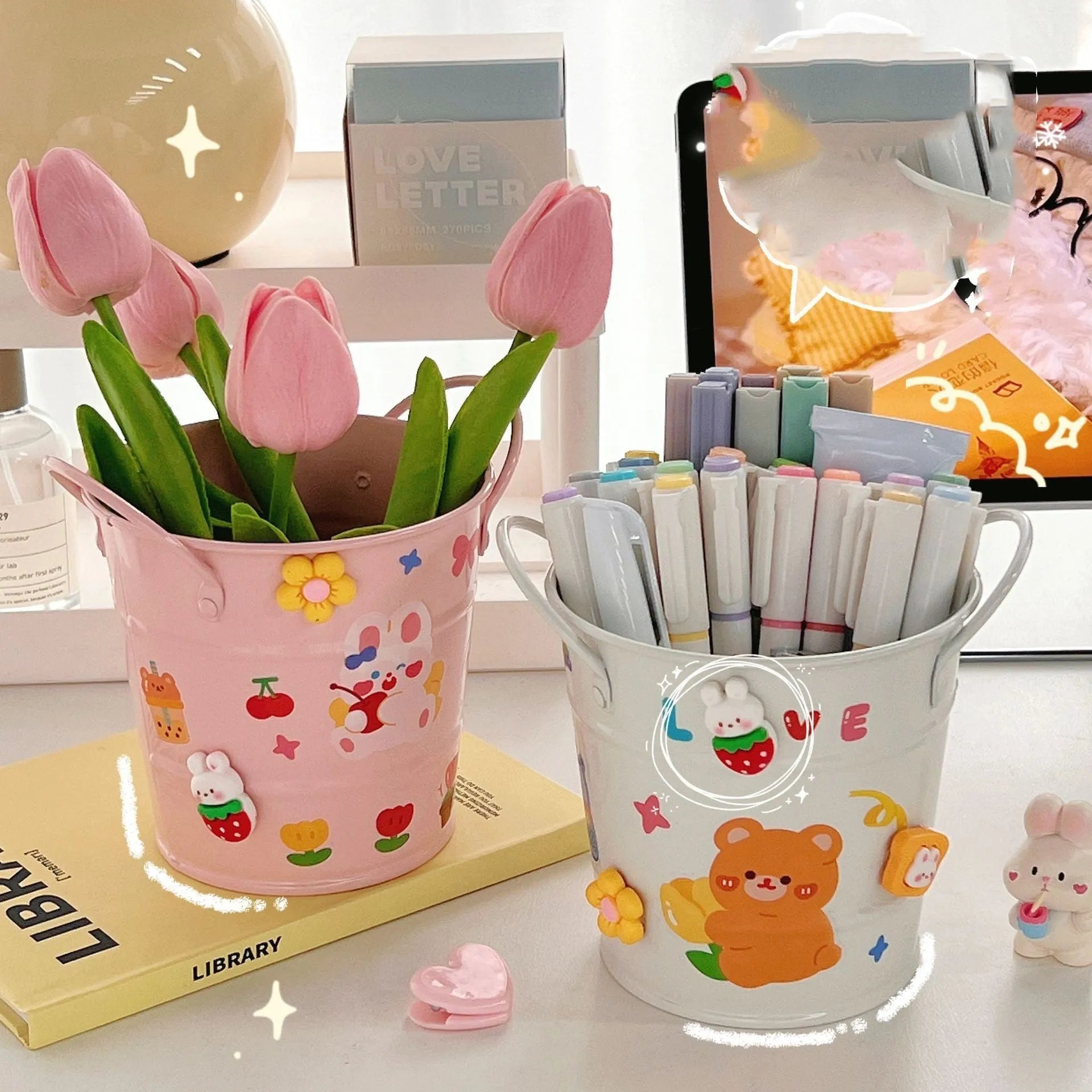 Round metal desktop pen holder in a choice of ten colours and decorative sticker patch designs.