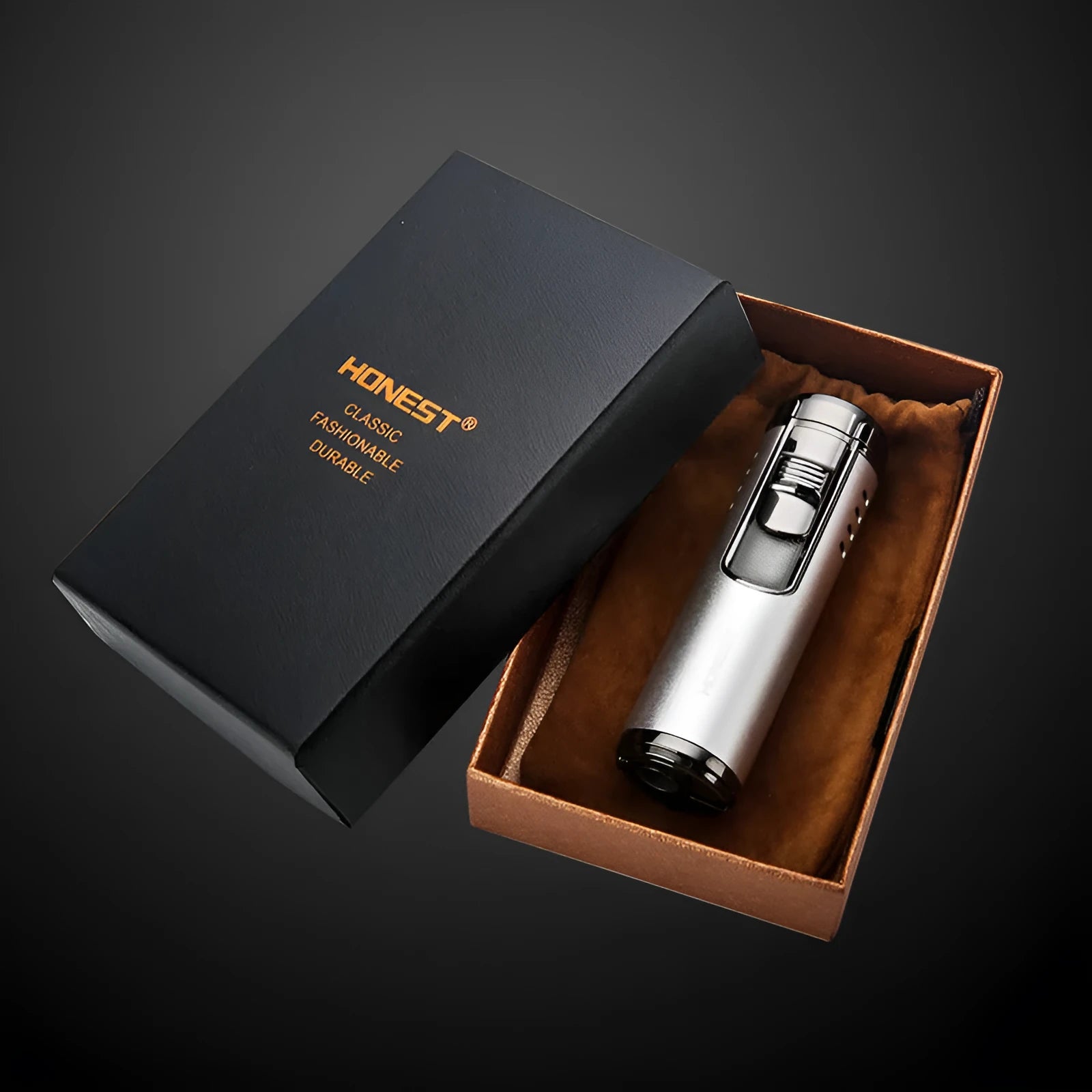 Cylindrical zinc alloy refillable cigar lighter with four-straight flame in silver colour