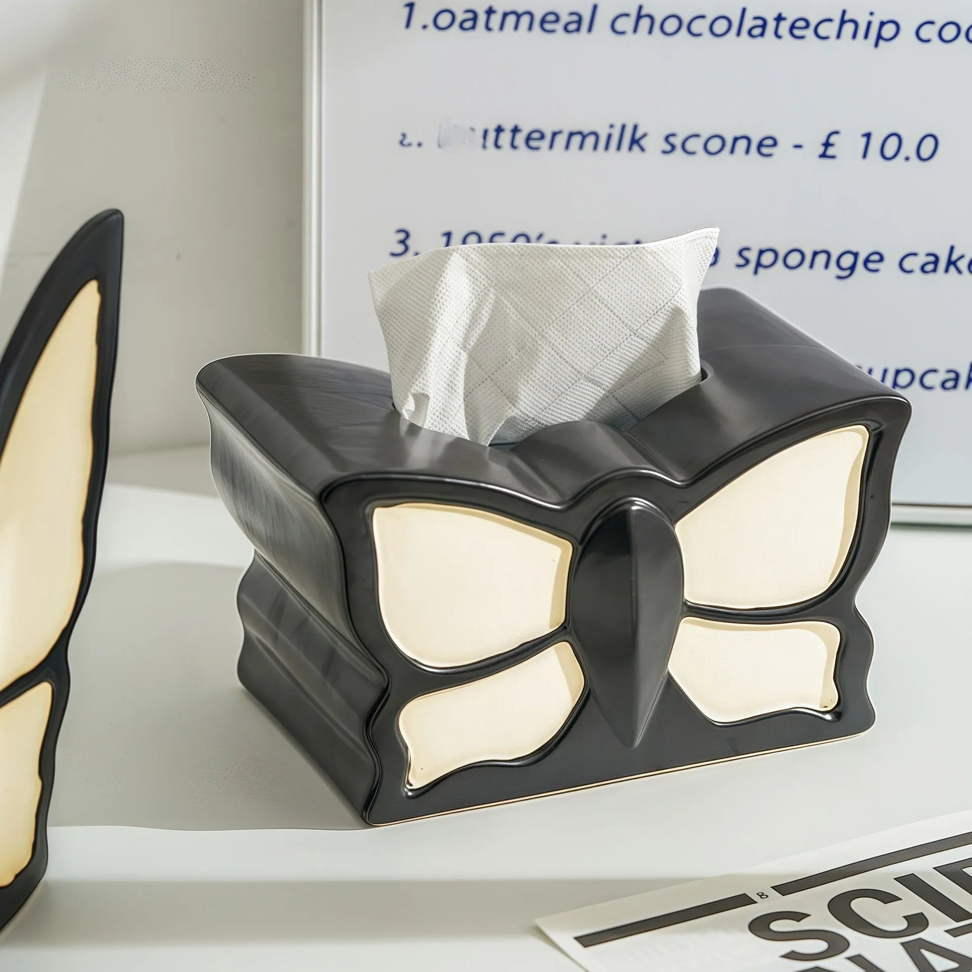 Ceramic butterfly vase and matching tissue box set with waterproof lightweight luxury design