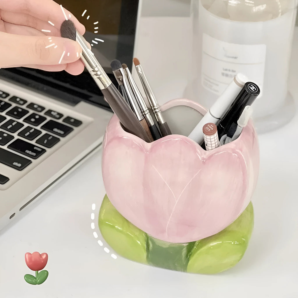 Ceramic flower pen holder storage box with floral pattern on desktop