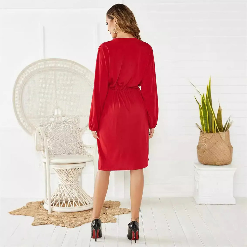 Women's mid-length dress with elastic waist belt and long sleeves in black or red