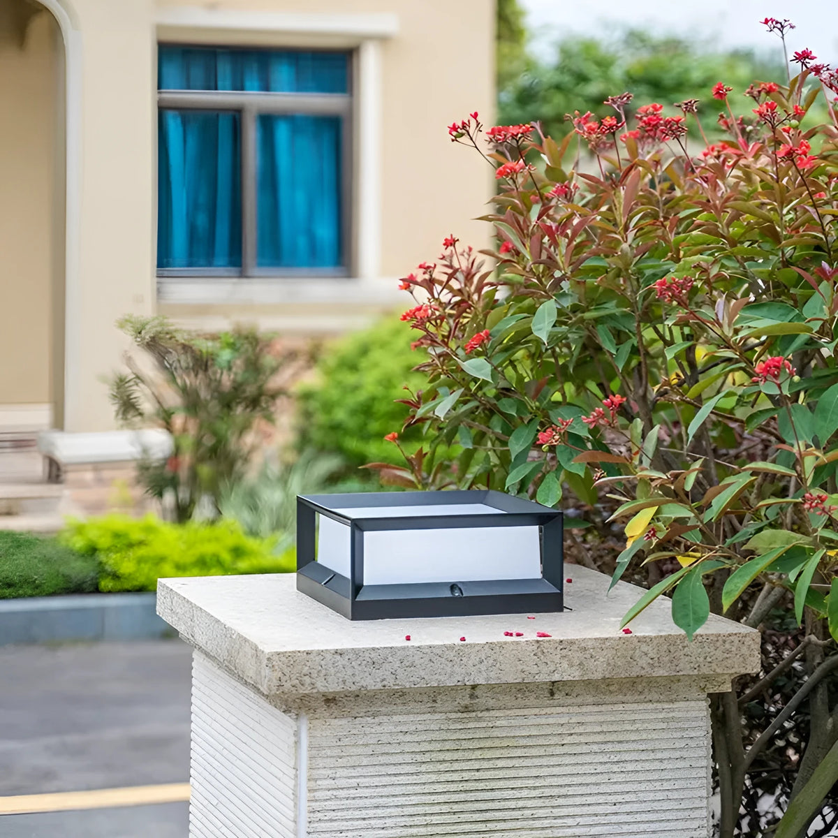 Aluminium solar LED column light for outdoor garden or doorway illumination with IP54 waterproof rating