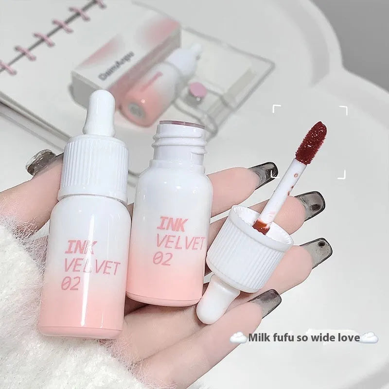 Mirror Lip Lacquer in four sheer shade options with non-stick finish, 3.5g content
