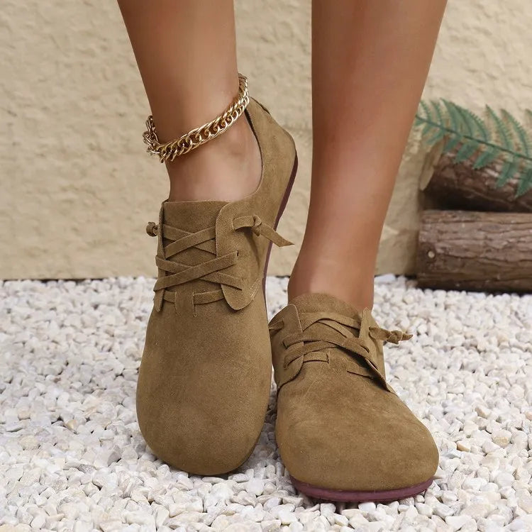 Women's retro flannel casual pumps in brown with corduroy upper, flat heel, and front lace-up
