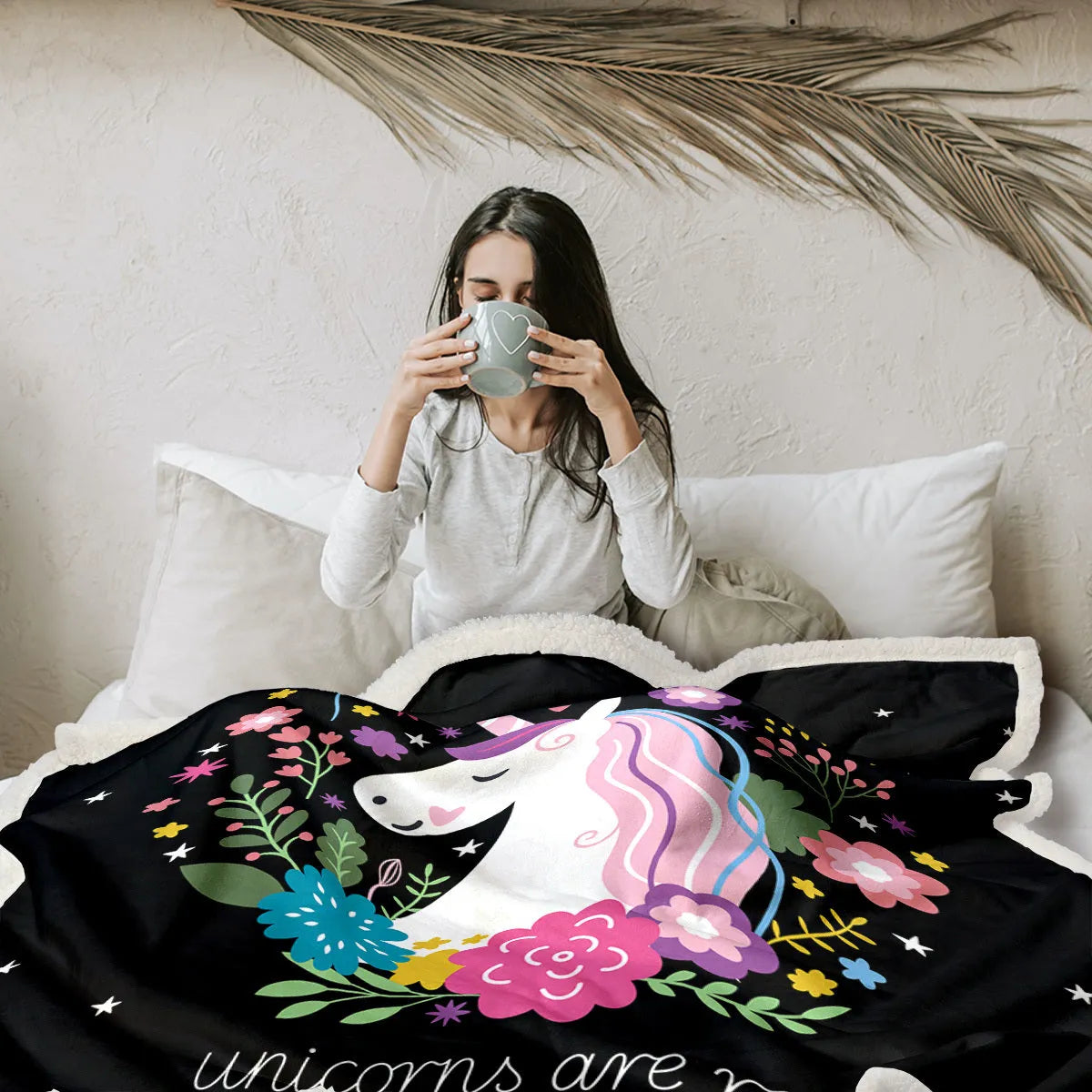 Black Sherpa fleece blanket with lamb wool pattern