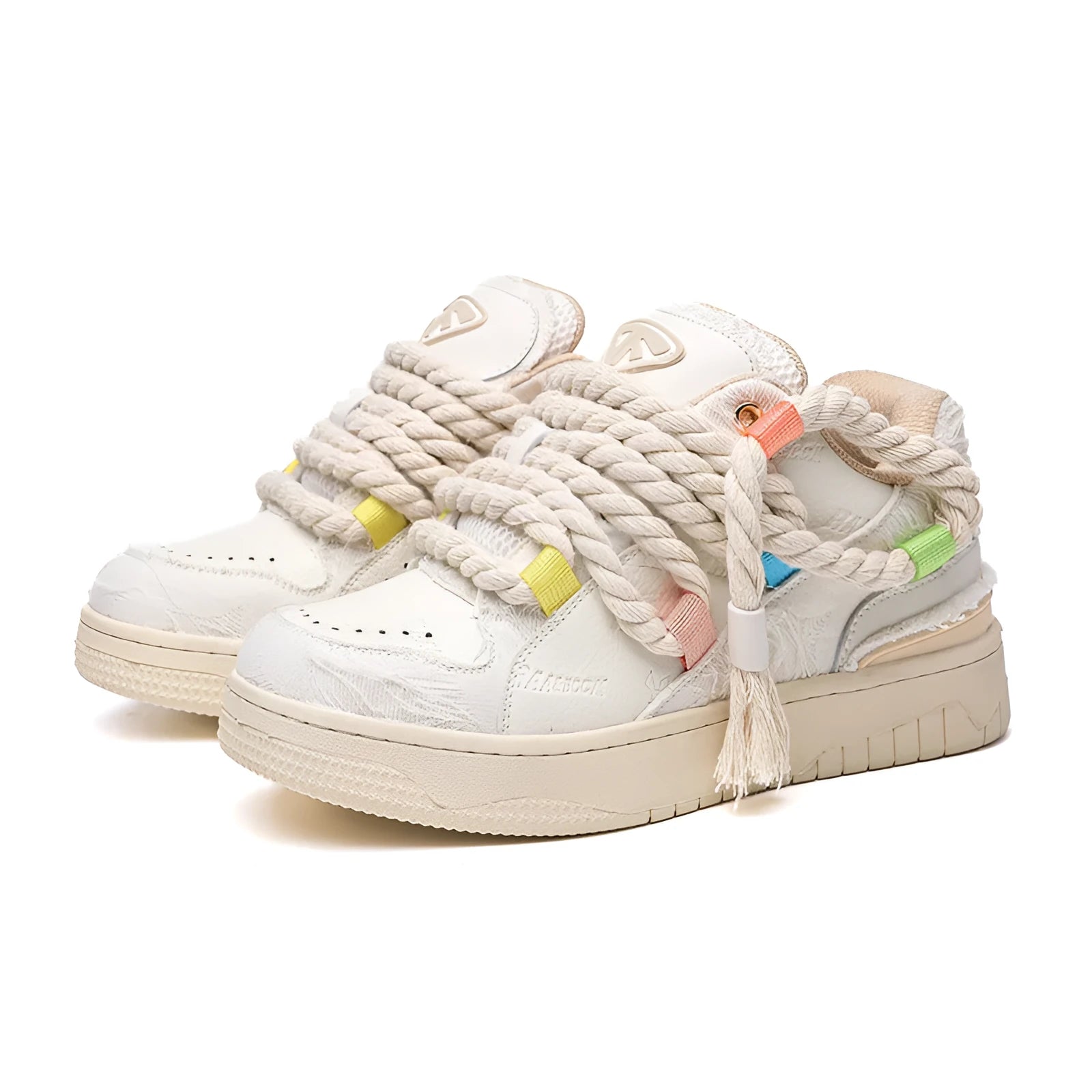 Creamy white retro skateboard shoes with lace-up front and platform rubber sole.