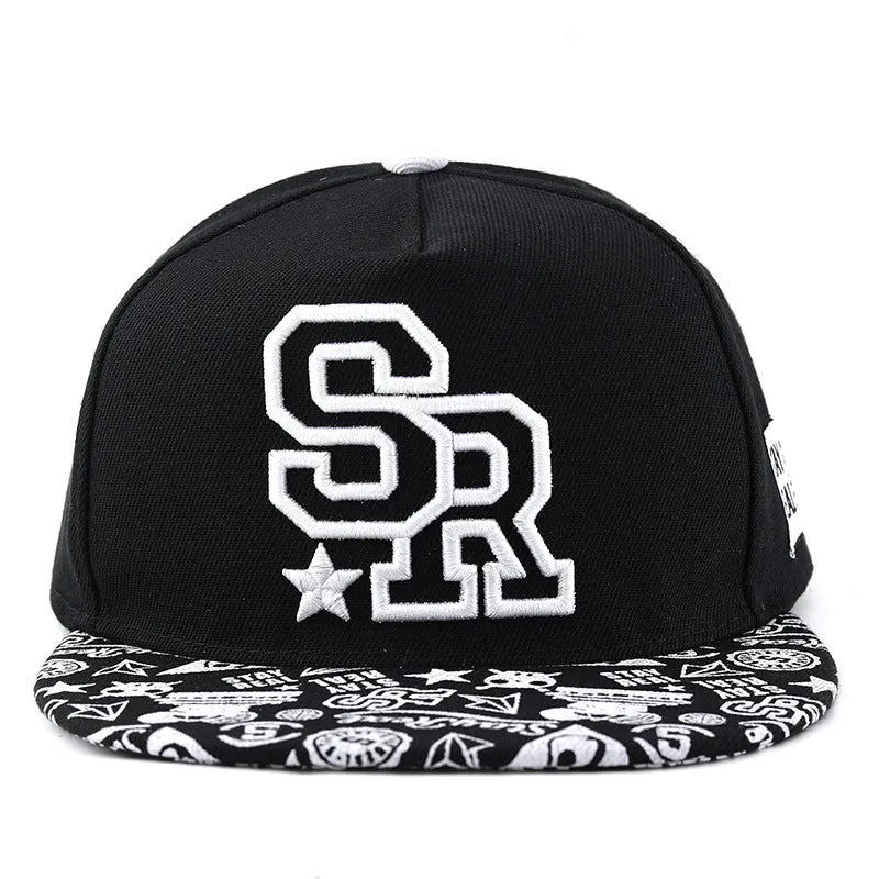 Cotton baseball cap with embroidered letter detail in adjustable size