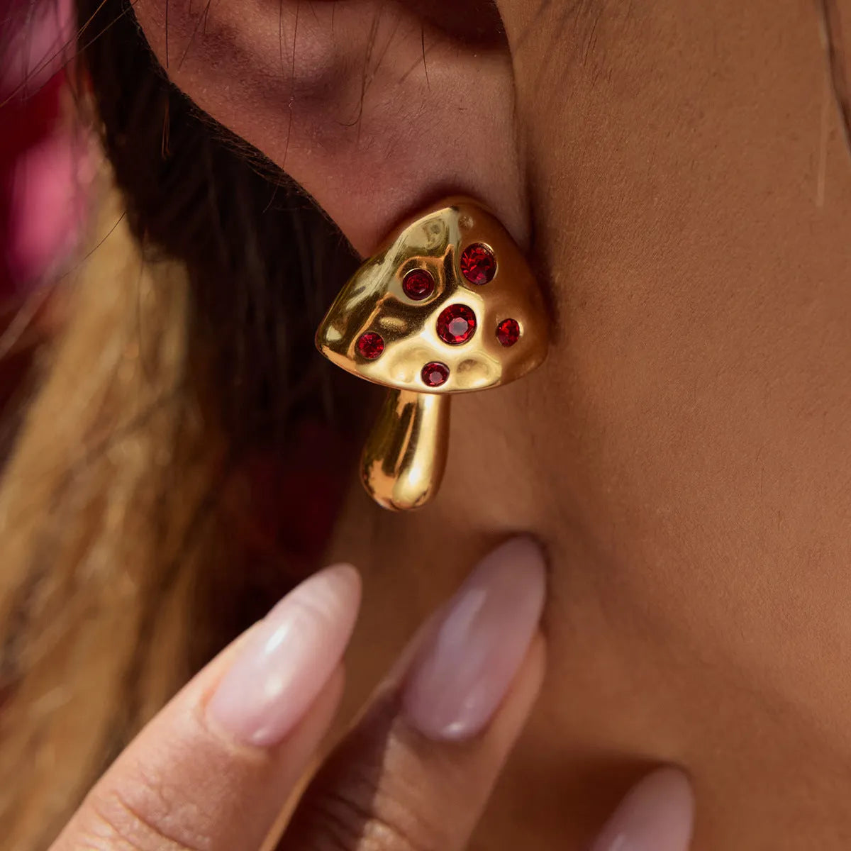 Mushroom titanium steel earrings with inlaid zircon and geometric shape in colour JDE0303001