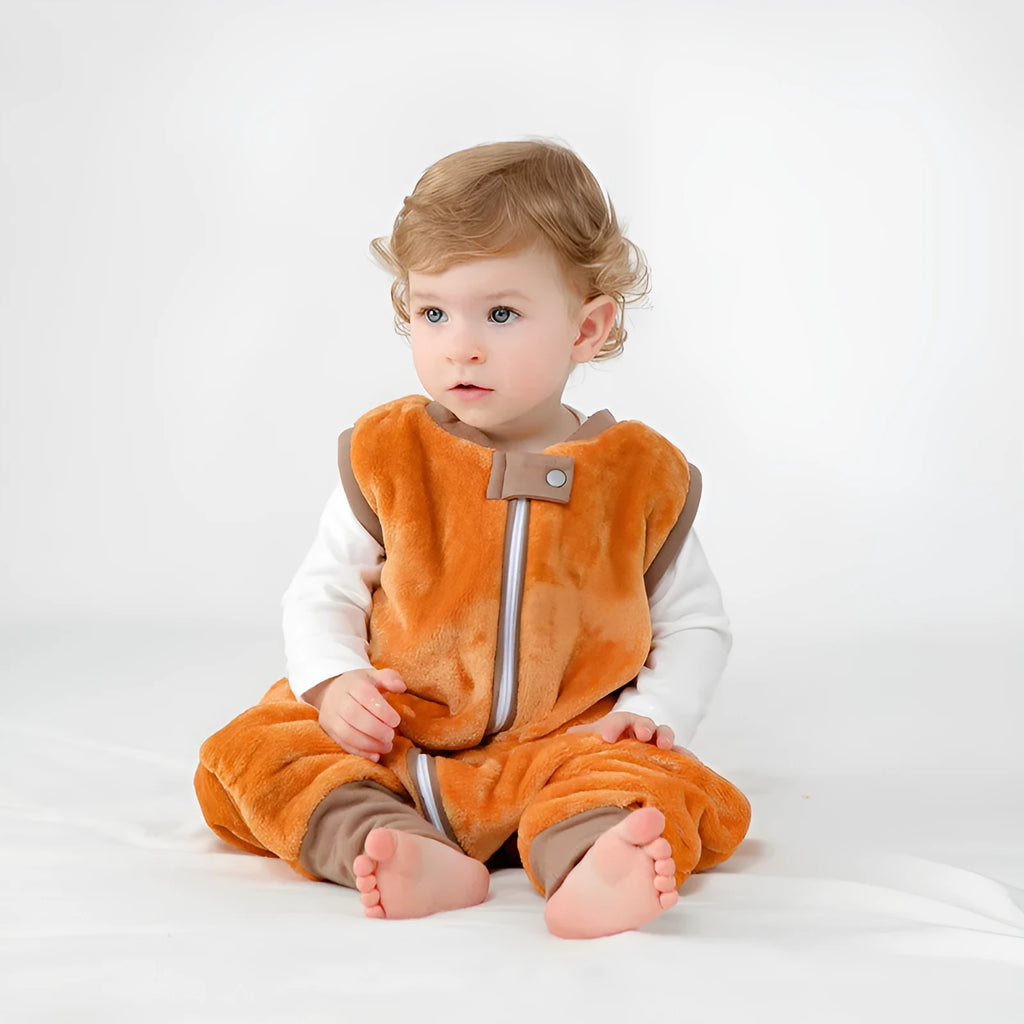 Flannel baby sleeping bag in sizes 66 to 90, available in multiple colours and prints for autumn and winter.