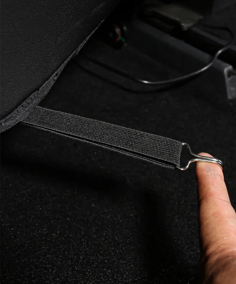 Black leather rear anti-kick pad for car seats measuring 68cm by 42cm