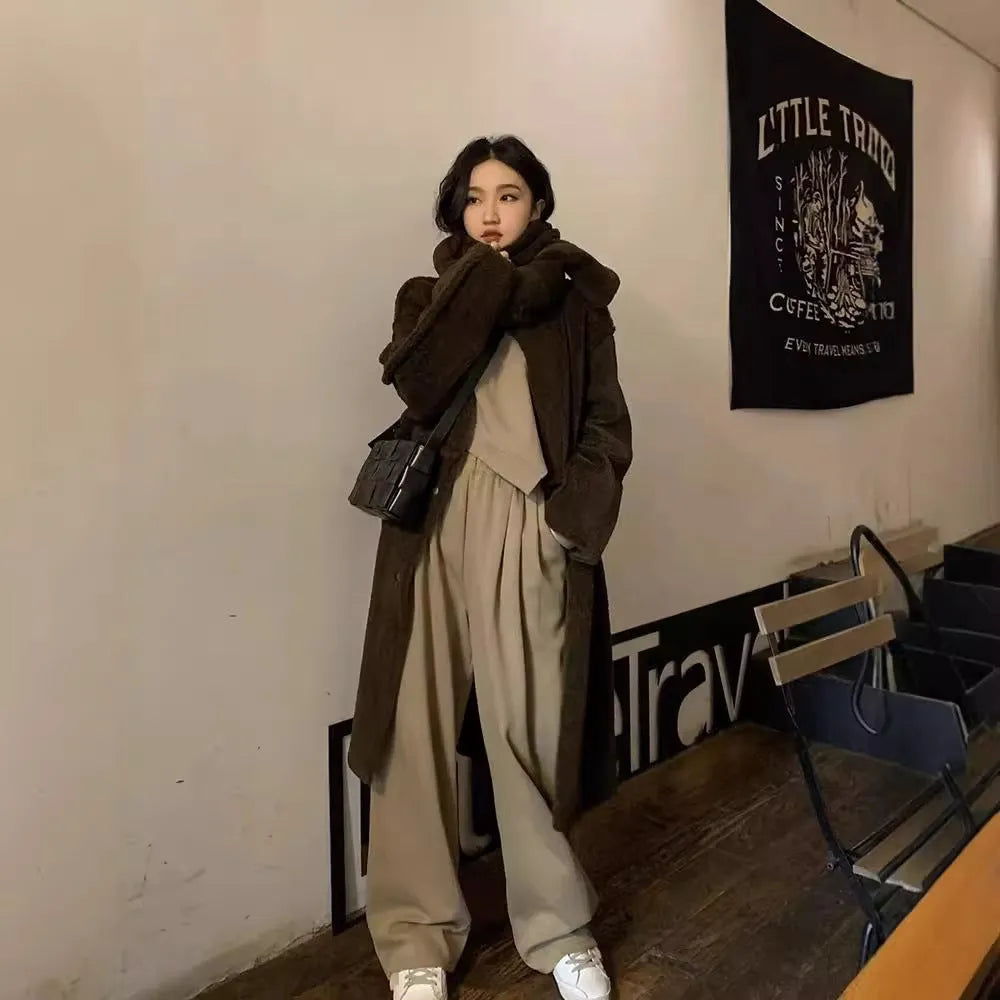 Women's khaki casual sports suit two-piece set with loose fit design and Japanese Korean styling