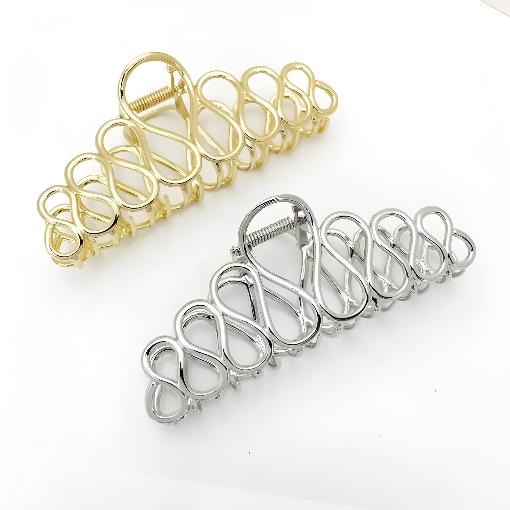 Minimalist large hair clip with tassel decoration in gold or silver electroplated finish