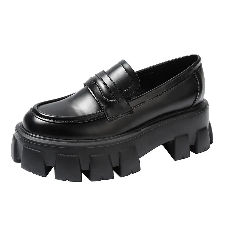 British style wide fit patent leather loafers with rubber sole and shallow opening