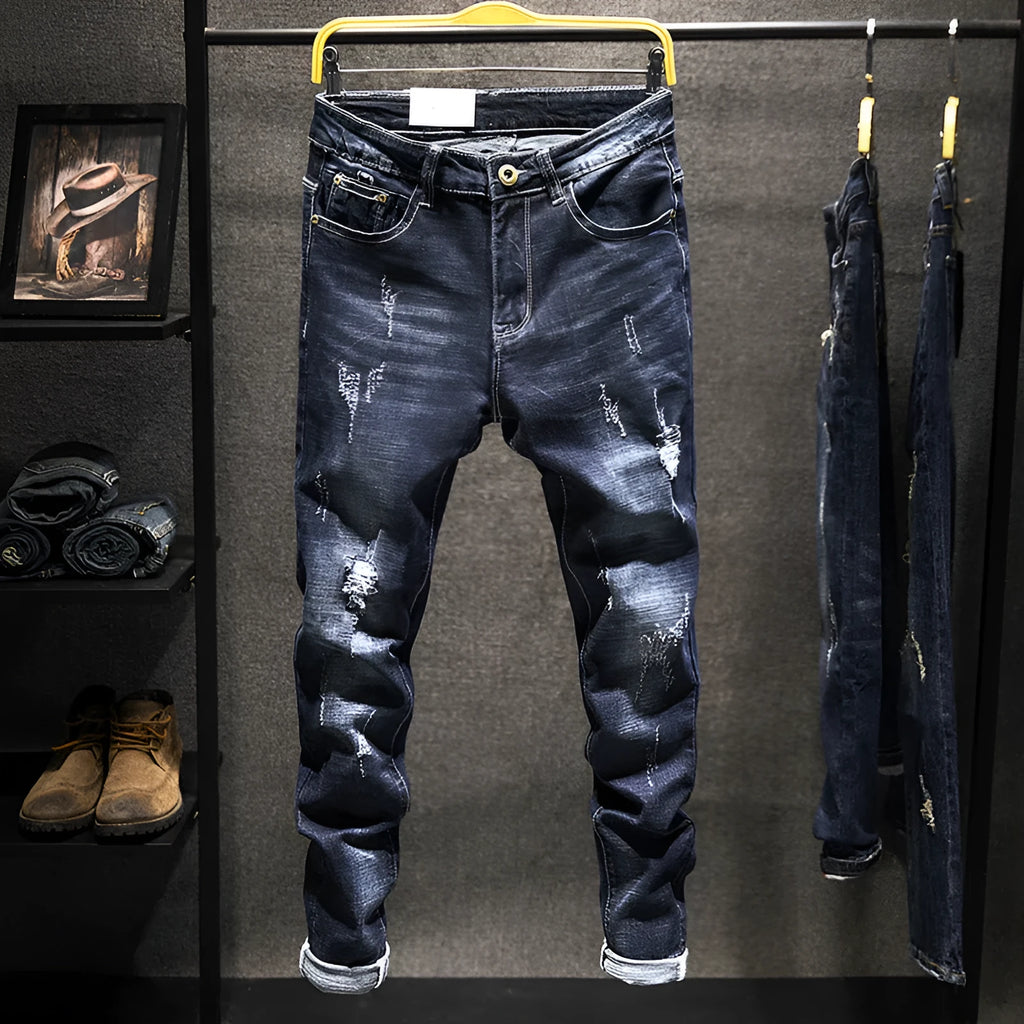 Men's slim-fitting skinny jeans in dark blue and light blue colours with micro-elastic denim fabric