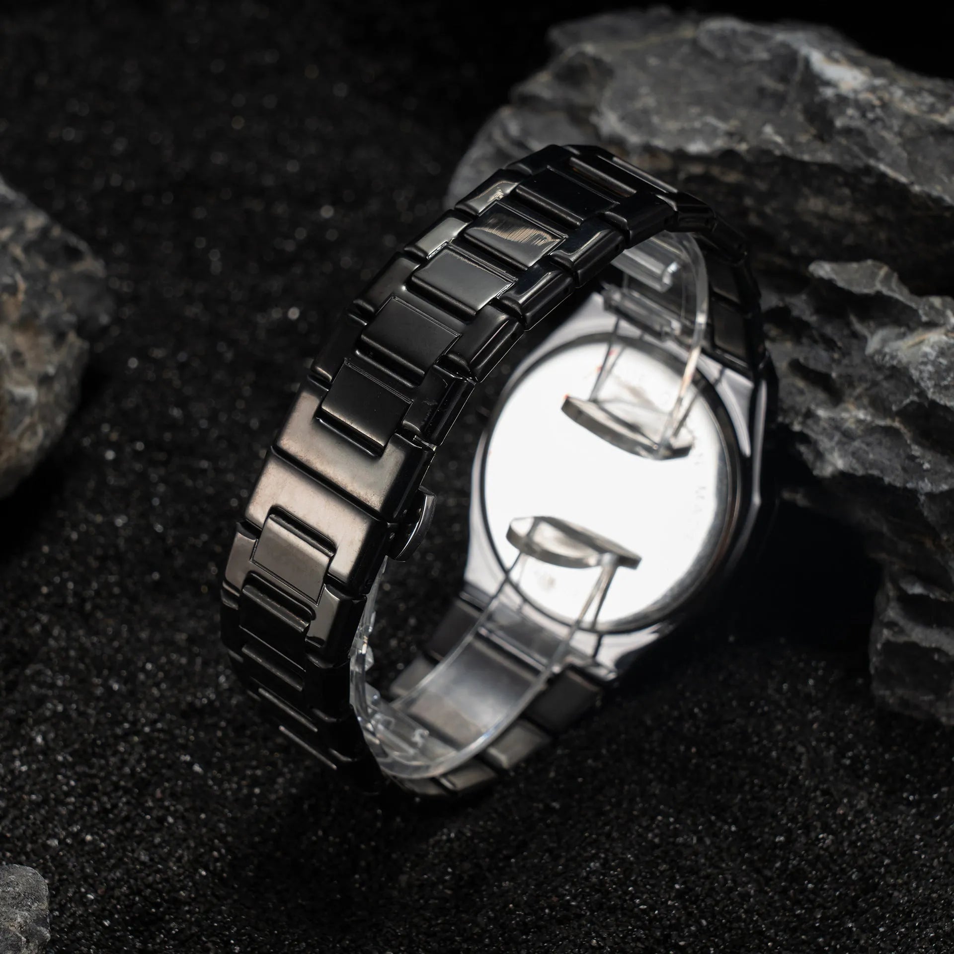 Men's stainless steel quartz watch with business style design in black and silver colour options