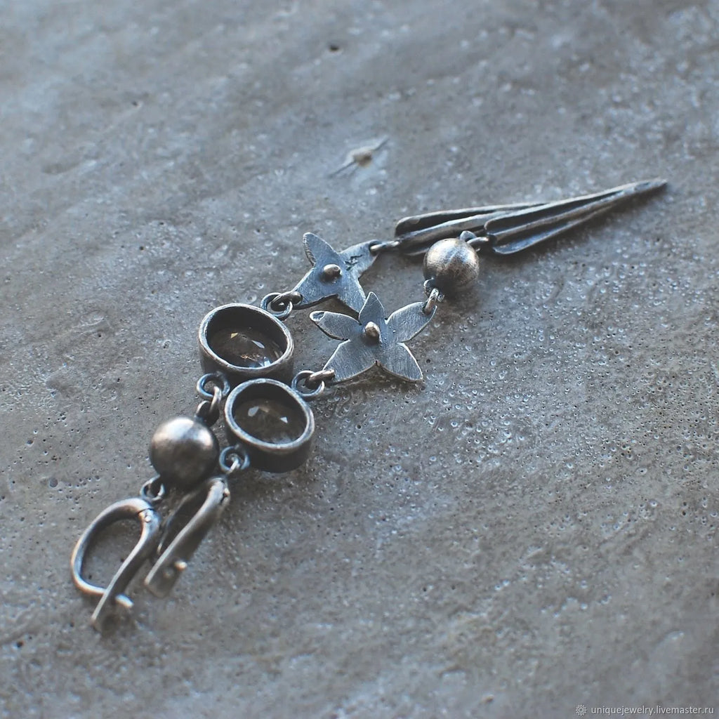 Hesheng antique silver geometric long pendant earrings with rhinestone XINGX design.