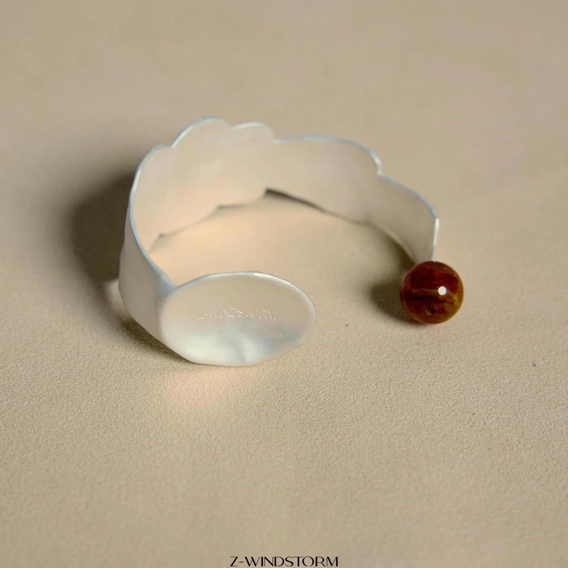 Small round spoon stewed pork ring and bracelet jewellery set with electroplated alloy diamond charms