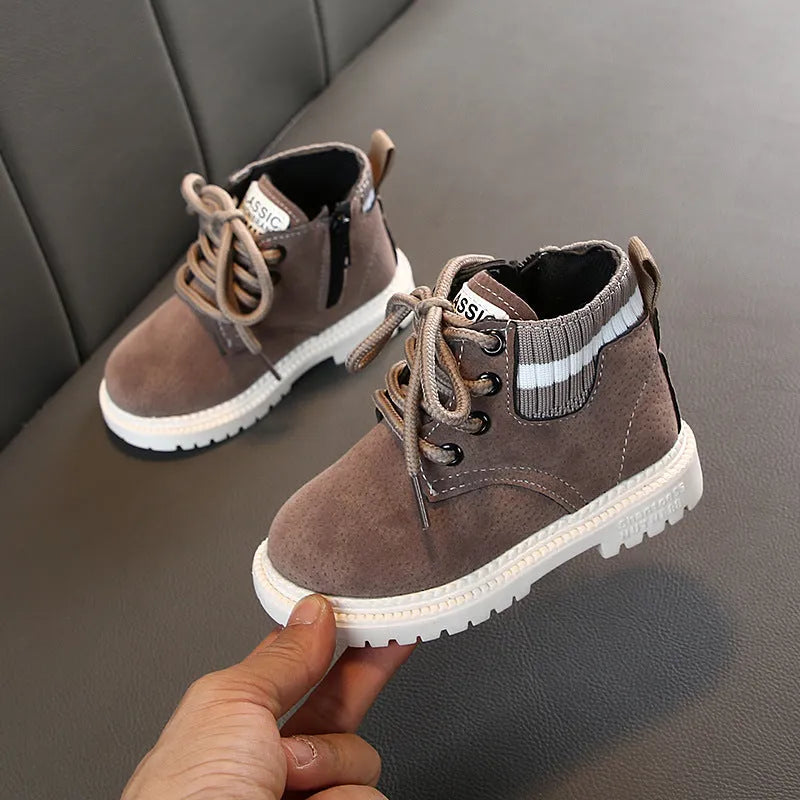 Children's Martin snow boots in synthetic leather with side zipper, solid colour, low cylinder design