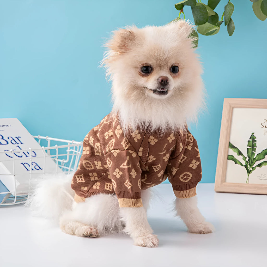 A wool dog sweater for autumn and winter available in sizes XS to XXL.