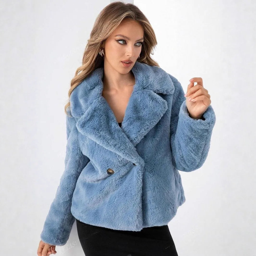 Women's loose short faux fur coat with regular sleeves in rose red colour option
