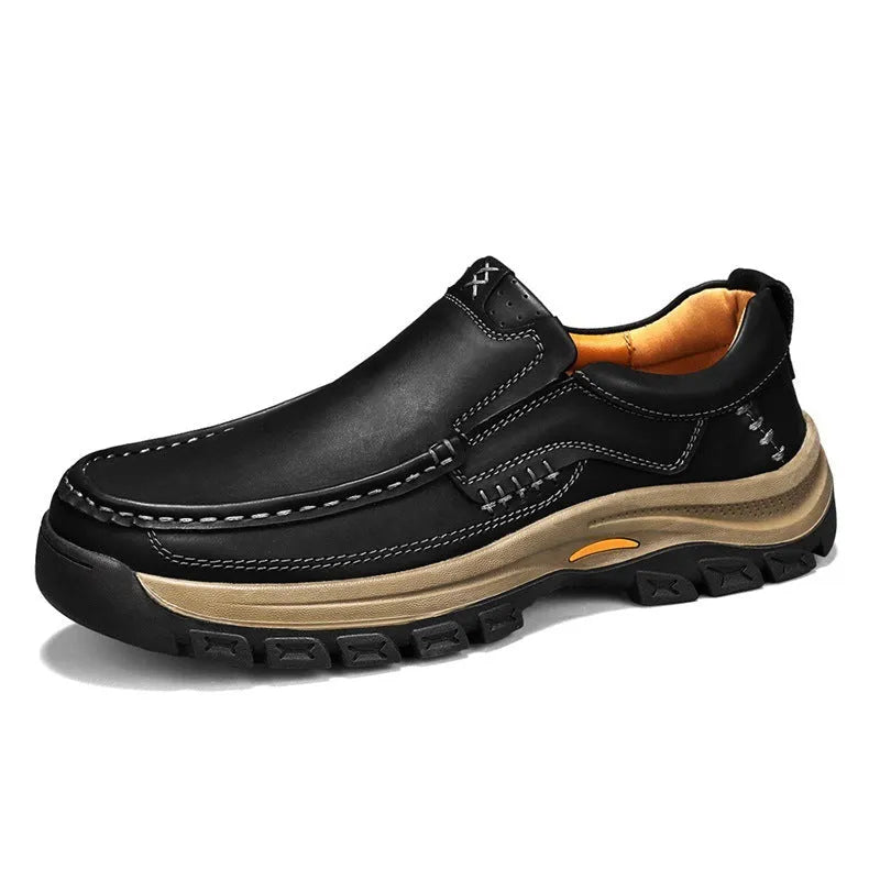 Men's black thick-soled outdoor mountaineering shoes with round toe and rubber sole.