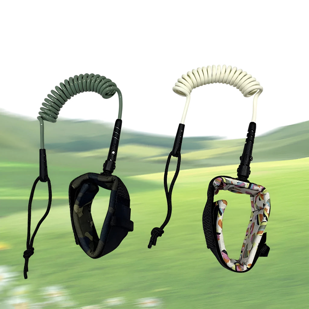 A single coil of coloured surfboard leash rope with high elasticity, rated for 50kg maximum tension.